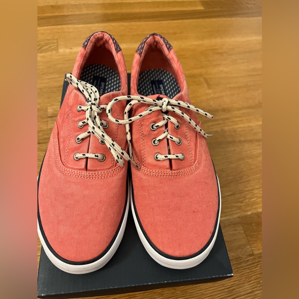 Vineyard Vines  Sperry  boys Sneakers